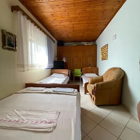 Villa Mance Berat Exterior photo